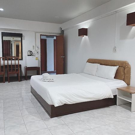 Win Mansion Motel Bangkok Exterior photo
