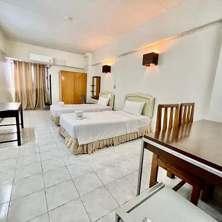 Win Mansion Motel Bangkok Exterior photo