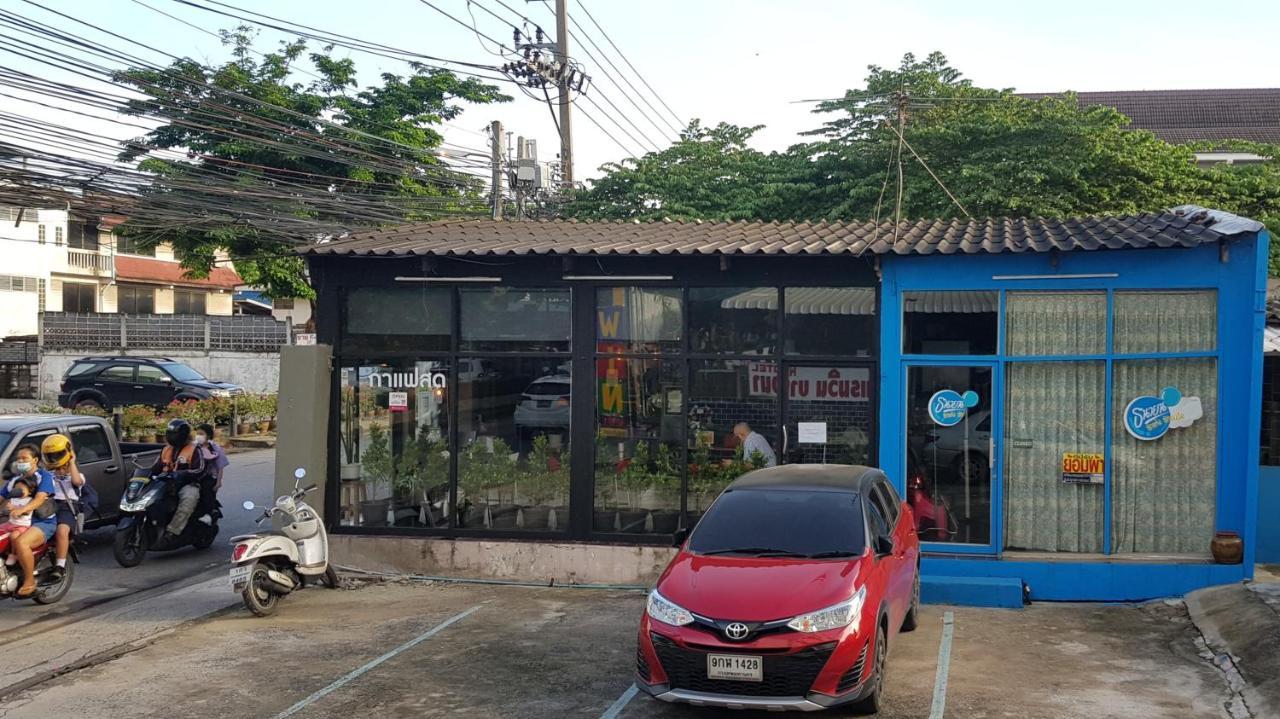 Win Mansion Motel Bangkok Exterior photo