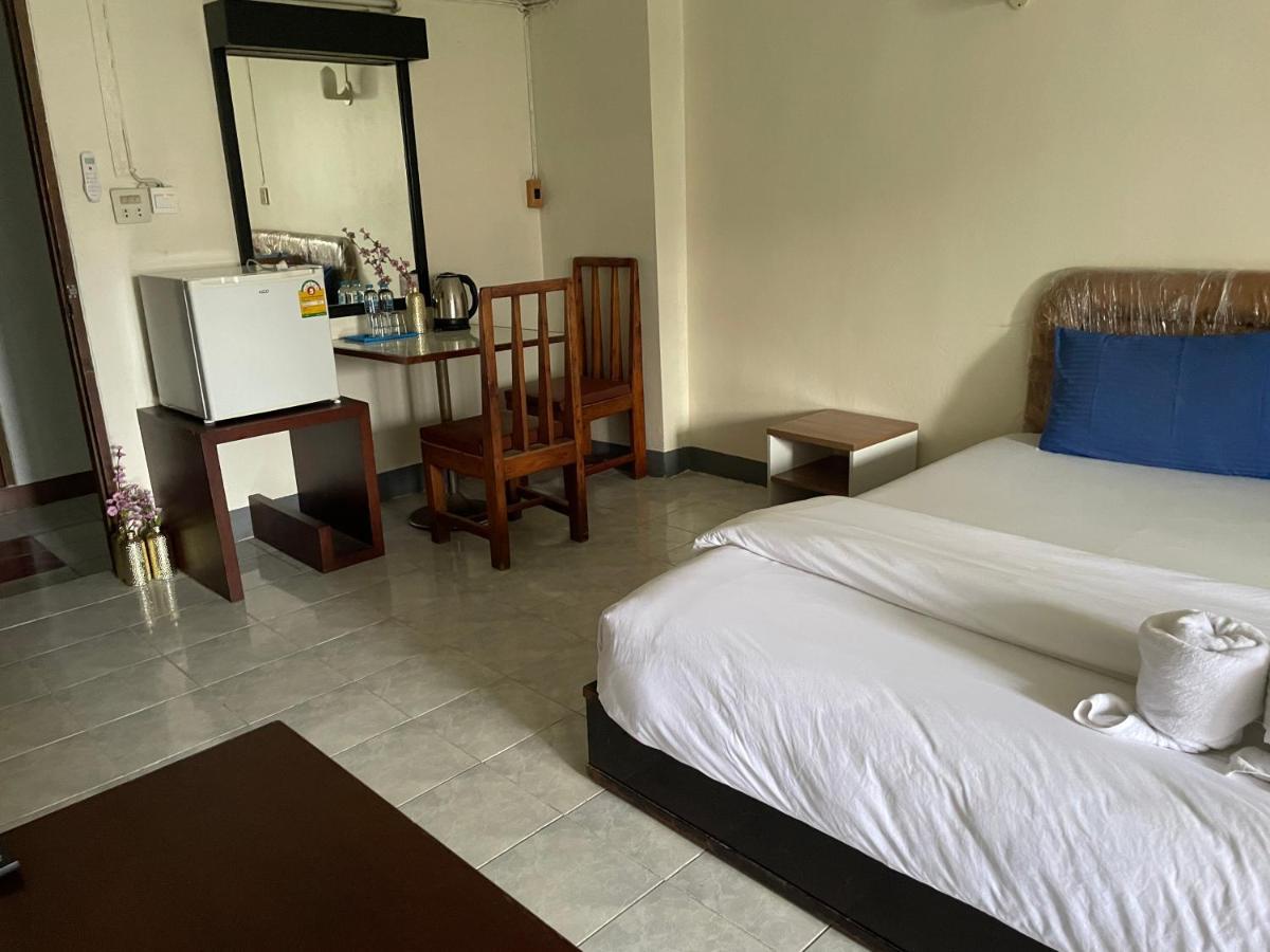 Win Mansion Motel Bangkok Exterior photo