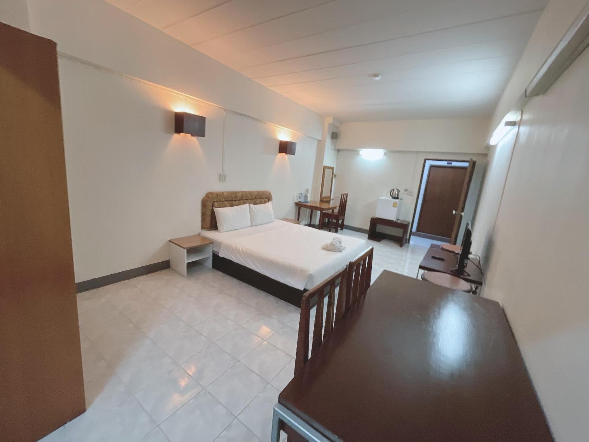 Win Mansion Motel Bangkok Exterior photo